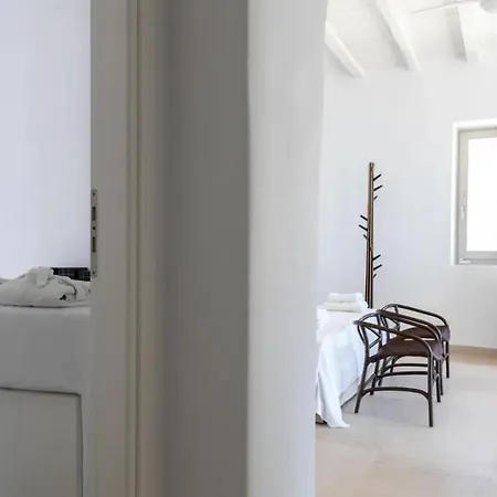 Grand * Megali Ammos (Mykonos)